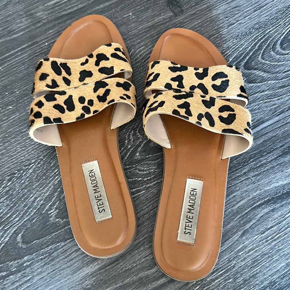 Steve Madden ladies leopard sandals size 8